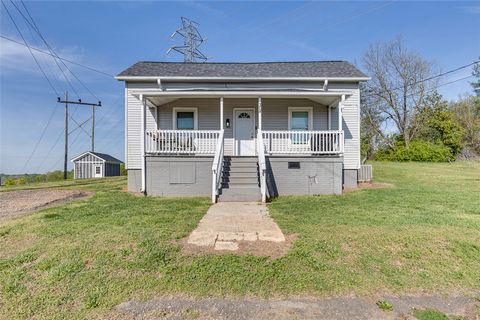 Photo of 308 W Beattie Street, Liberty, SC 29657 (MLS # 20299478)