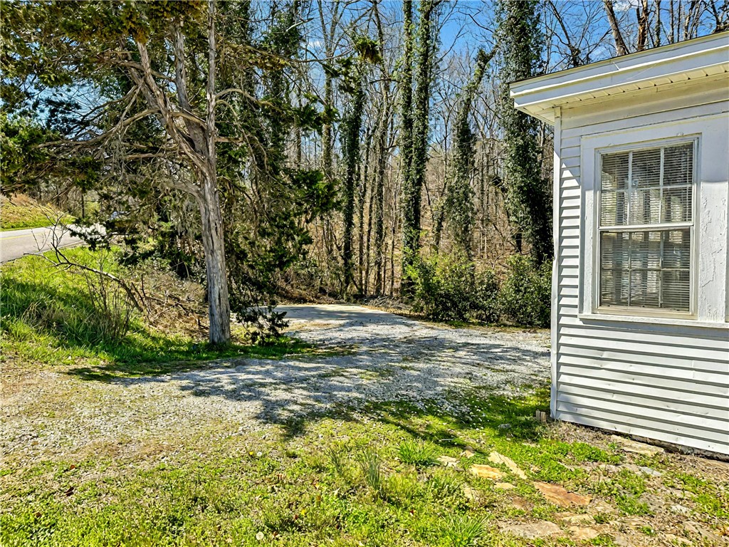 521 Broadway Street, Seneca, South Carolina image 4