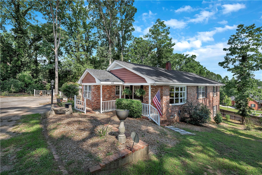 Anderson, South Carolina 29621, United States, 3 Bedrooms Bedrooms, ,2 BathroomsBathrooms,Residential,Active,159999