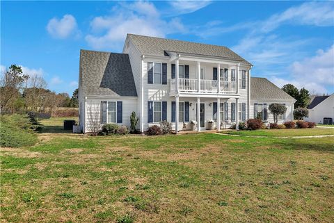 Photo of 108 Grindstone Way, Anderson, SC 29625 (MLS # 20298454)