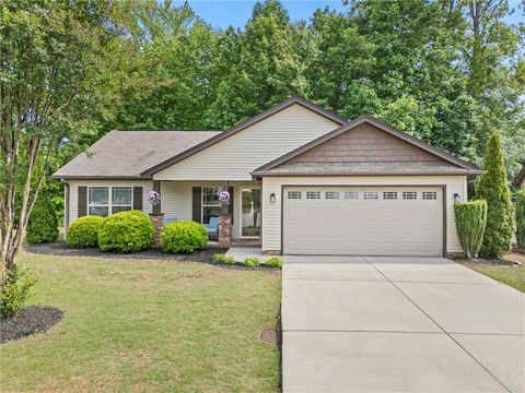 Photo of 4 Vista Rose Court, Anderson, SC 29621 (MLS # 20300823)
