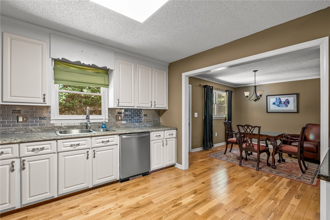 Anderson, South Carolina 29625, United States, 3 Bedrooms Bedrooms, ,2 BathroomsBathrooms,Residential,Active,161225