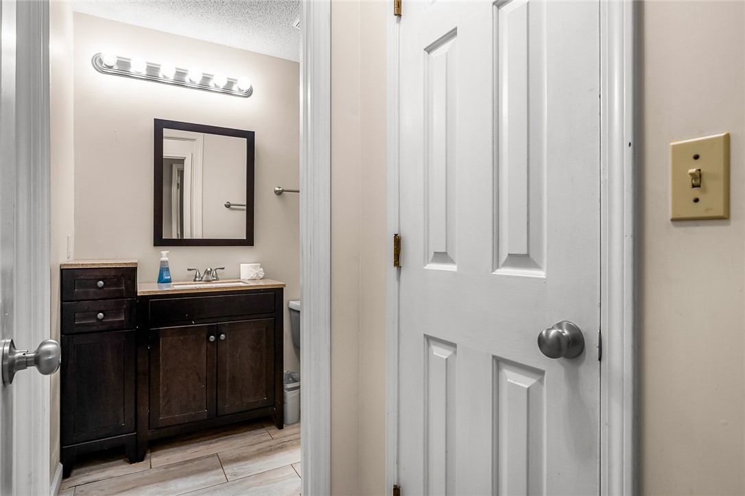 Anderson, South Carolina 29625, United States, 3 Bedrooms Bedrooms, ,2 BathroomsBathrooms,Residential,Active,161225