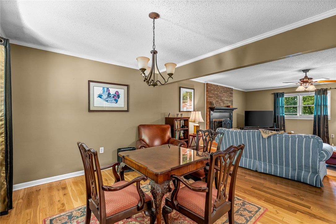 Anderson, South Carolina 29625, United States, 3 Bedrooms Bedrooms, ,2 BathroomsBathrooms,Residential,Active,161225