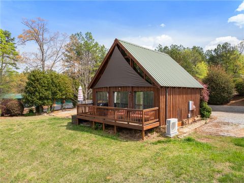 Photo of 1 Kitty Hawk Lane, Six Mile, SC 29682 (MLS # 20299653)