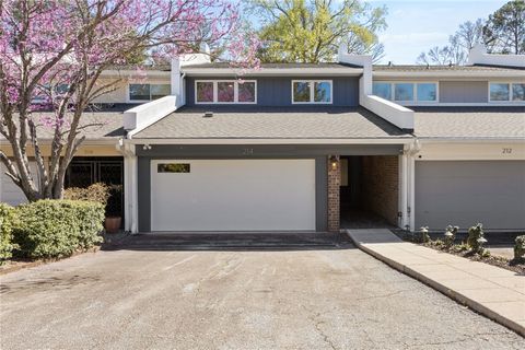 Photo of 214 Holiday E Avenue, Clemson, SC 29631 (MLS # 20298608)