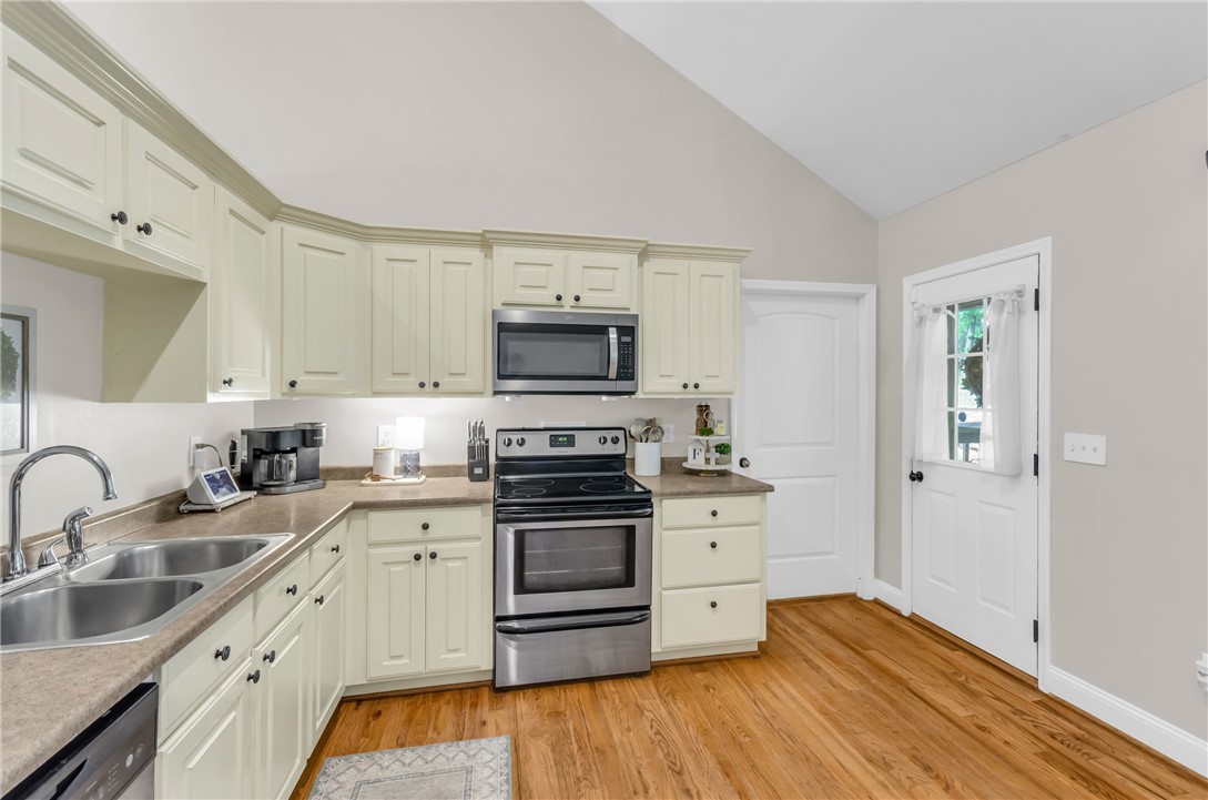 206 Wrentree Drive, Easley, South Carolina image 11