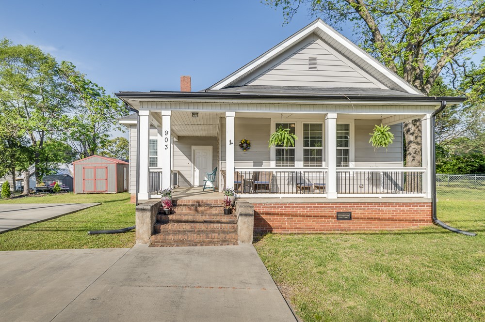 903 S 5th Street, Easley, South Carolina image 1