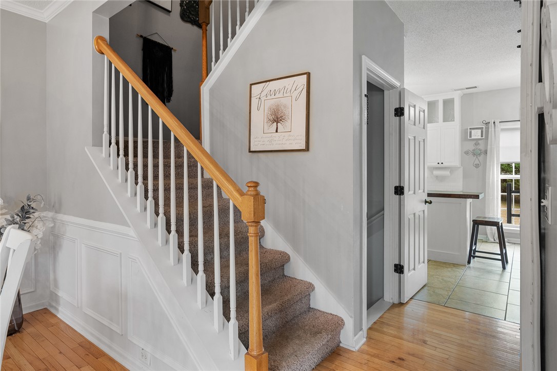 Anderson, South Carolina 29625, United States, 5 Bedrooms Bedrooms, ,4 BathroomsBathrooms,Residential,Active,253624