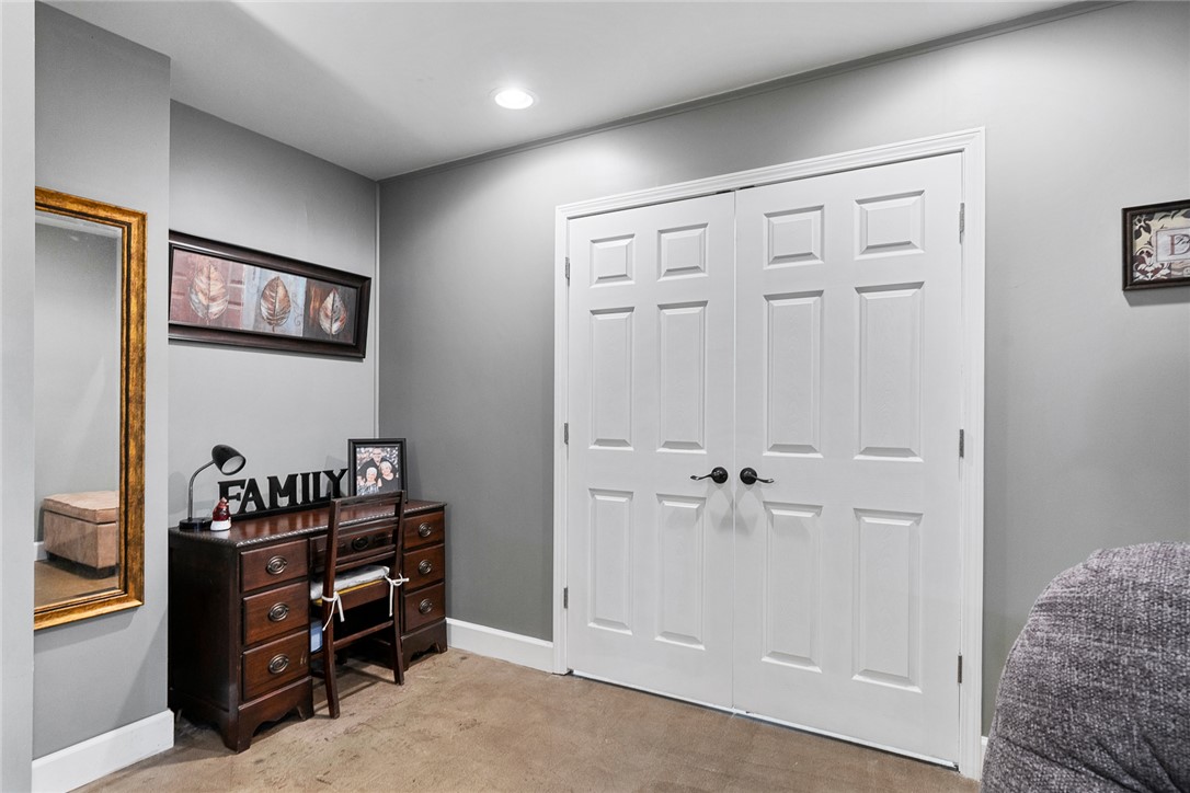 Anderson, South Carolina 29625, United States, 5 Bedrooms Bedrooms, ,4 BathroomsBathrooms,Residential,Active,253624