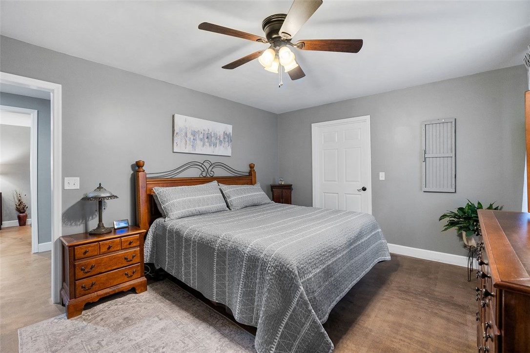 Anderson, South Carolina 29625, United States, 5 Bedrooms Bedrooms, ,4 BathroomsBathrooms,Residential,Active,253624