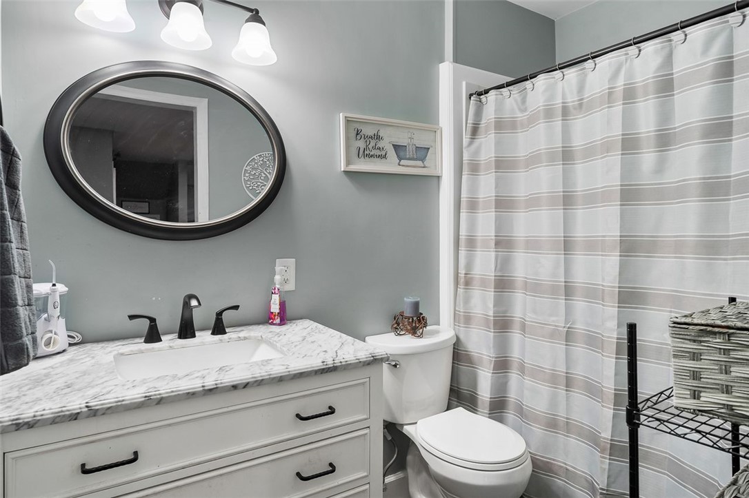 Anderson, South Carolina 29625, United States, 5 Bedrooms Bedrooms, ,4 BathroomsBathrooms,Residential,Active,253624