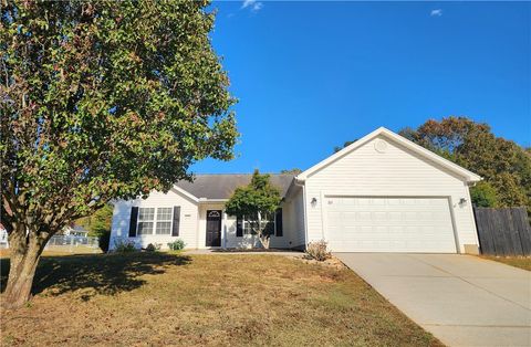 Photo of 205 Spring Estates Drive, Liberty, SC 29657 (MLS # 20294017)