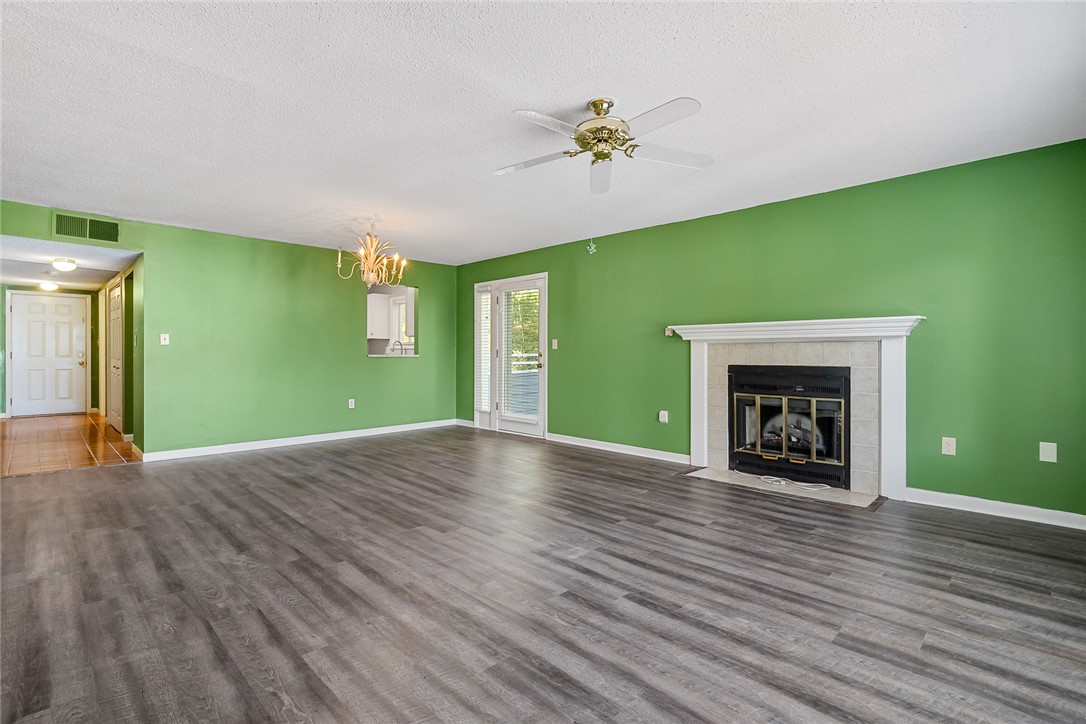 Anderson, South Carolina 29625, United States, 3 Bedrooms Bedrooms, ,2 BathroomsBathrooms,Residential,Pending,212006