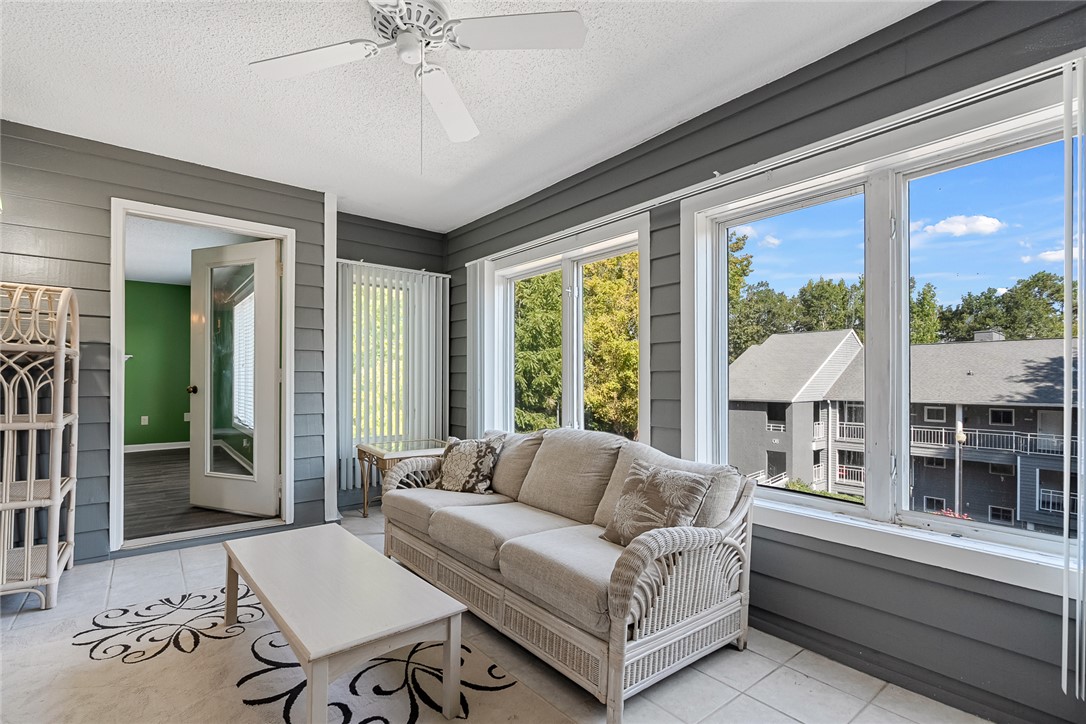 Anderson, South Carolina 29625, United States, 3 Bedrooms Bedrooms, ,2 BathroomsBathrooms,Residential,Pending,212006