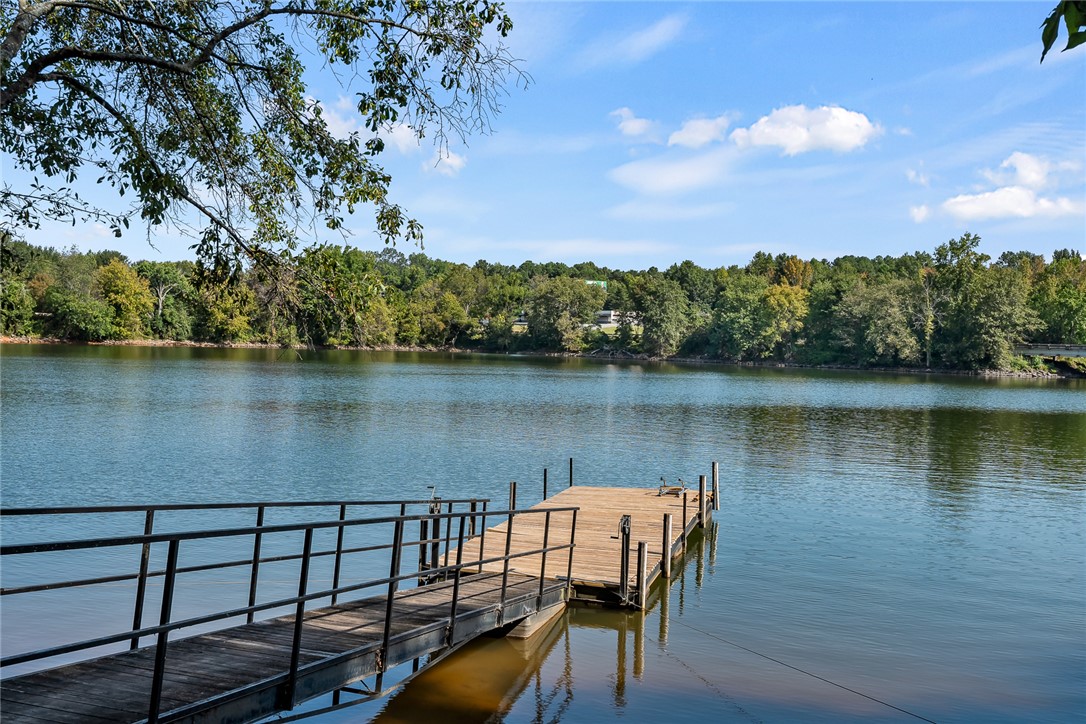 Anderson, South Carolina 29625, United States, 3 Bedrooms Bedrooms, ,2 BathroomsBathrooms,Residential,Pending,212006