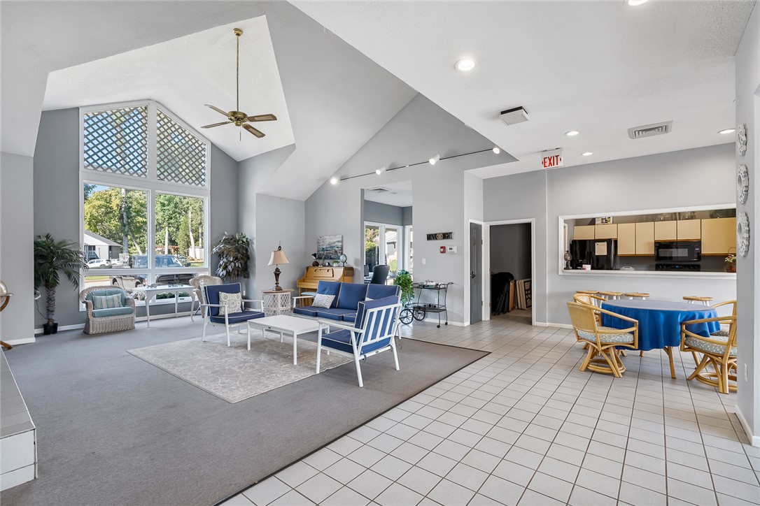 Anderson, South Carolina 29625, United States, 3 Bedrooms Bedrooms, ,2 BathroomsBathrooms,Residential,Pending,212006