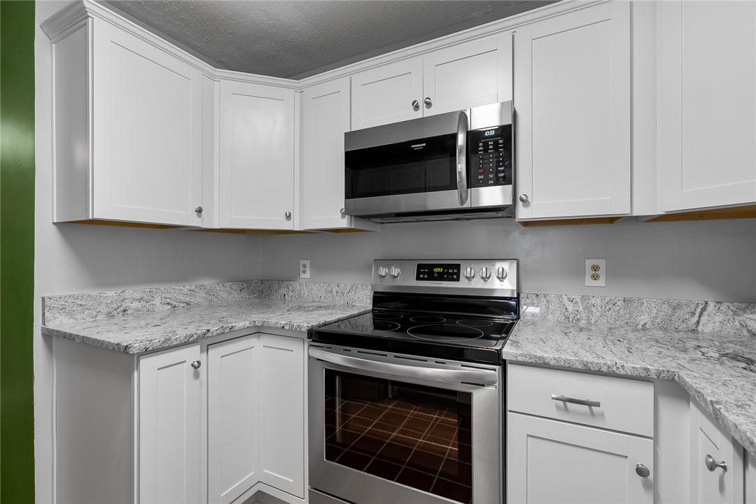 Anderson, South Carolina 29625, United States, 3 Bedrooms Bedrooms, ,2 BathroomsBathrooms,Residential,Pending,212006