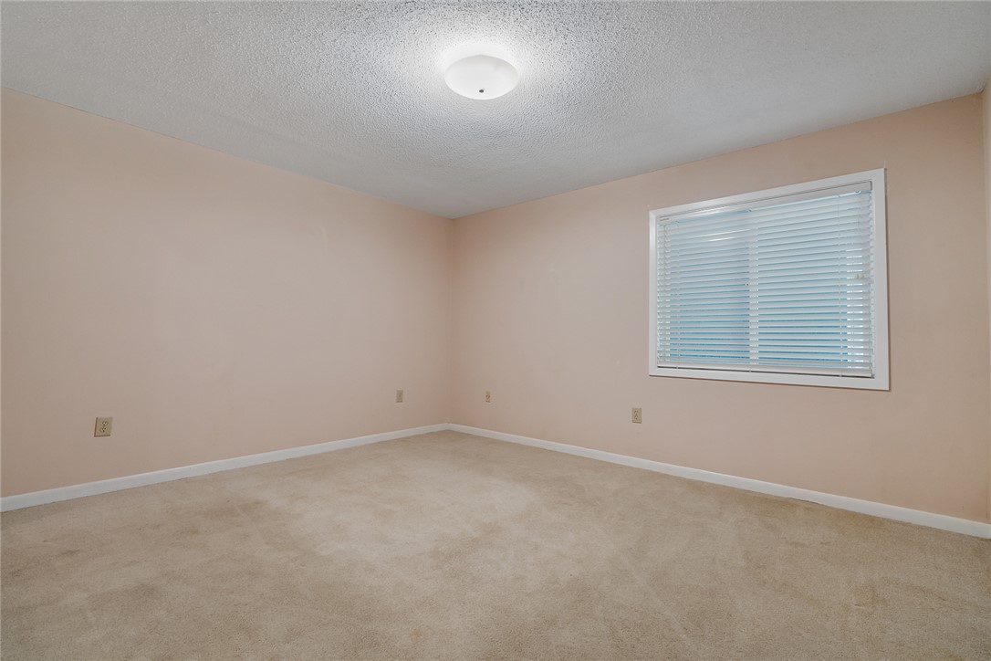 Anderson, South Carolina 29625, United States, 3 Bedrooms Bedrooms, ,2 BathroomsBathrooms,Residential,Pending,212006