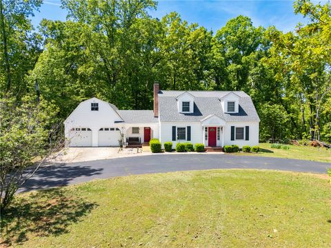 Photo of 1211 Manse Jolly Road, Anderson, SC 29621 (MLS # 20300988)