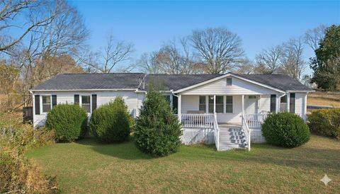 Photo of 609 roe Road, Greenville, SC 29611 (MLS # 20300185)