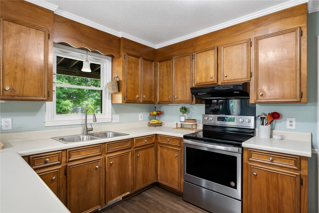 202 Rosebud Court, Greer, South Carolina image 16