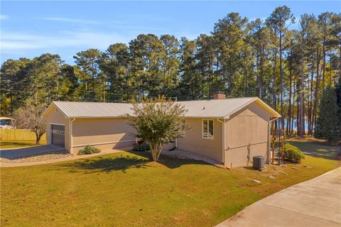 Photo of 1244 ELROD FERRY Road, Hartwell, GA 30643 (MLS # 20294284)