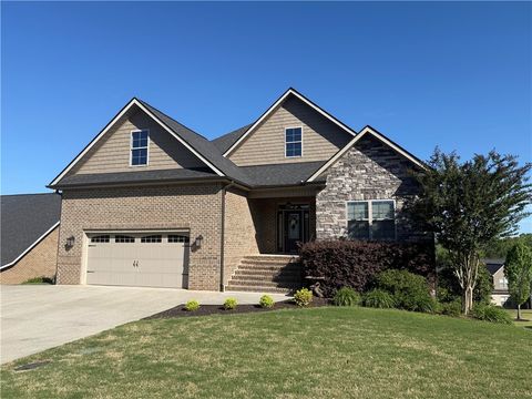 Photo of 1031 Tuscany Drive, Anderson, SC 29621 (MLS # 20300186)