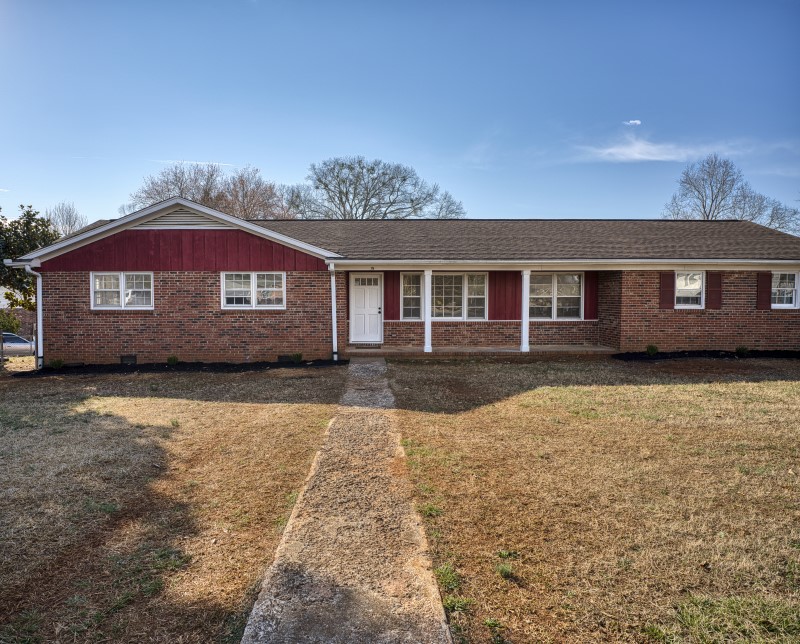 15 Mistletoe Drive, Greenville, South Carolina image 1
