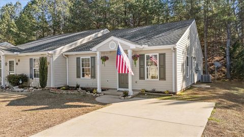 Photo of 320 Oak Knoll Court, Seneca, SC 29678 (MLS # 20296473)
