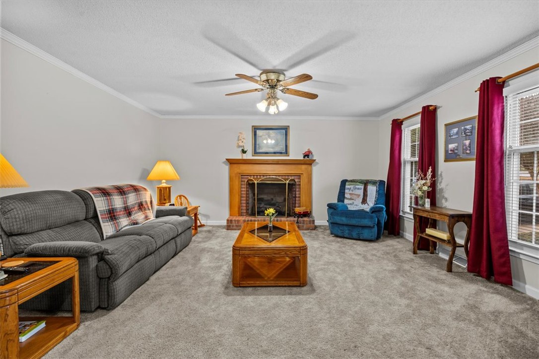 Piedmont, South Carolina 29673, United States, 4 Bedrooms Bedrooms, ,3 BathroomsBathrooms,Residential,Active,239903