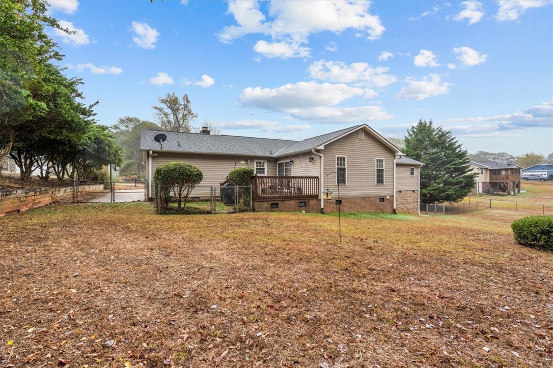 Piedmont, South Carolina 29673, United States, 4 Bedrooms Bedrooms, ,3 BathroomsBathrooms,Residential,Active,239903