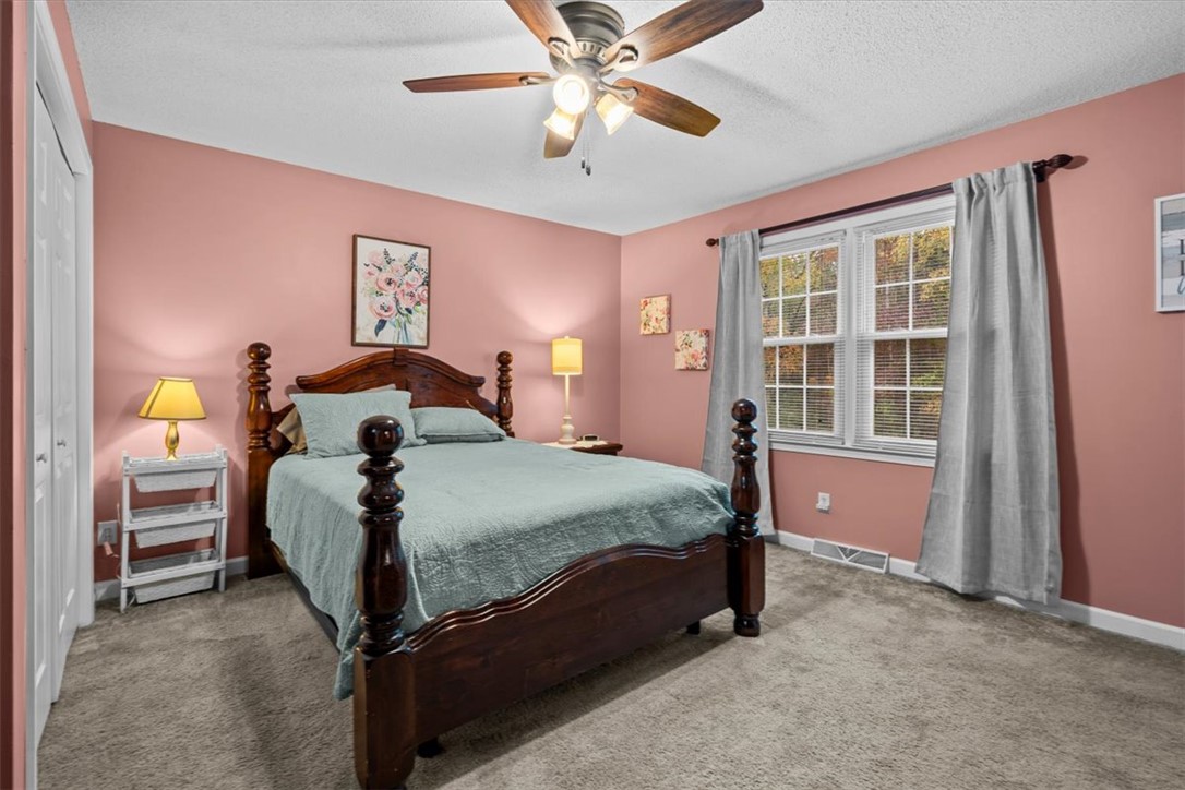 Piedmont, South Carolina 29673, United States, 4 Bedrooms Bedrooms, ,3 BathroomsBathrooms,Residential,Active,239903