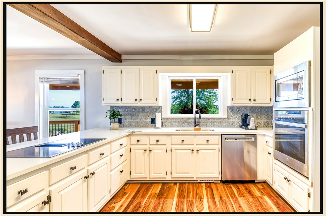 Easley, South Carolina, 29640, United States, 3 Bedrooms Bedrooms, ,4 BathroomsBathrooms,Residential,Active,2036150