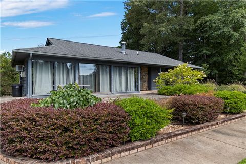 A home in Salem