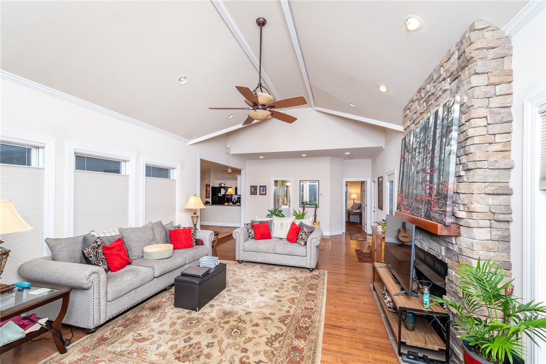 220 Bay Ridge Drive, Townville, South Carolina image 8