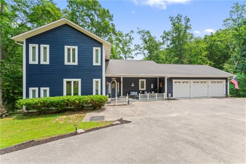 Photo of 320 Holly Lane, Walhalla, SC 29691 (MLS # 20303779)