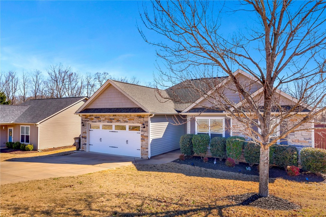 128 Alberta Circle, Piedmont, South Carolina image 1
