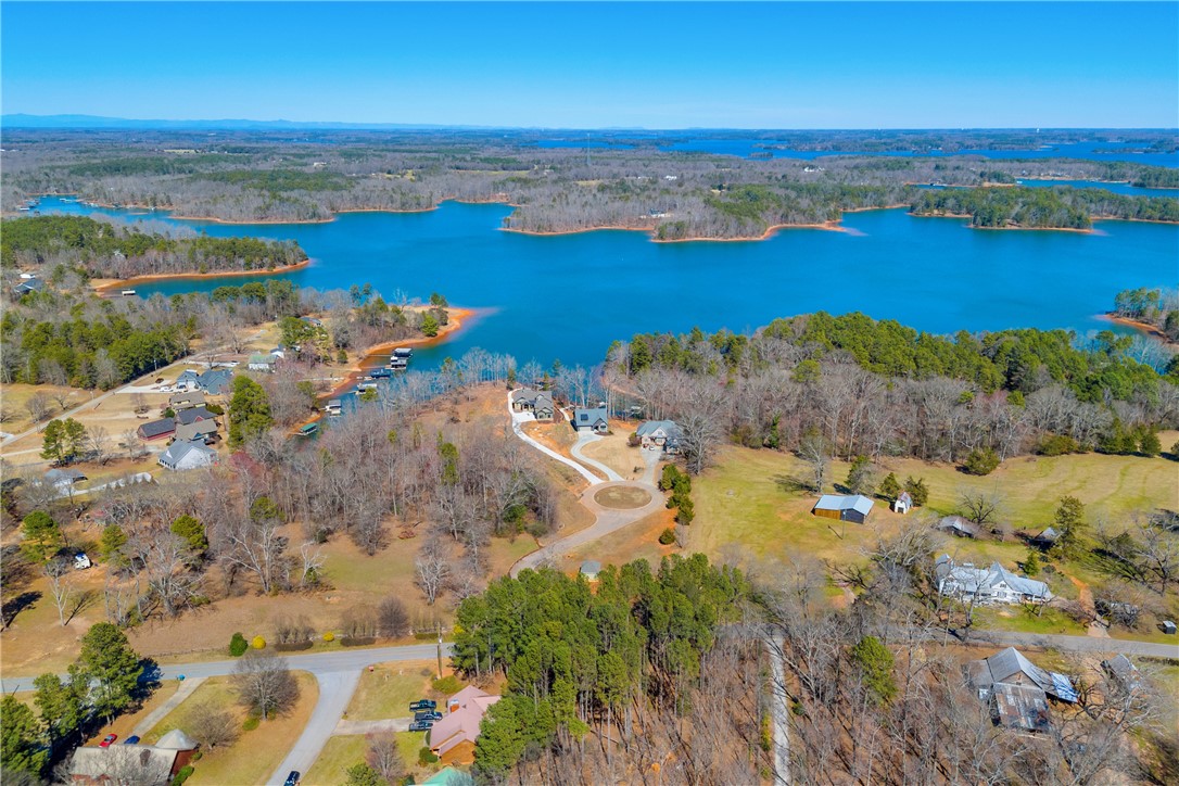 59 Yacht Club Point, Hartwell, Georgia image 3