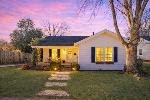 Photo of 108 Elsie Avenue, Greenville, SC 29605 (MLS # 20296300)