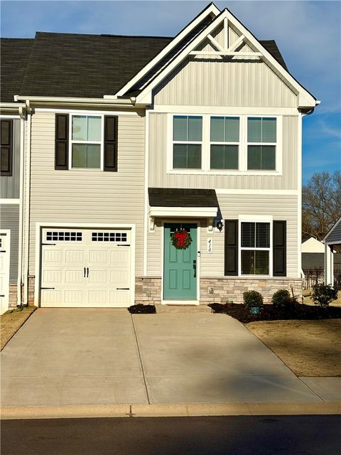 Townhouse For Sale - 410 Hargrove Court<br/> Greenville, SC 29617