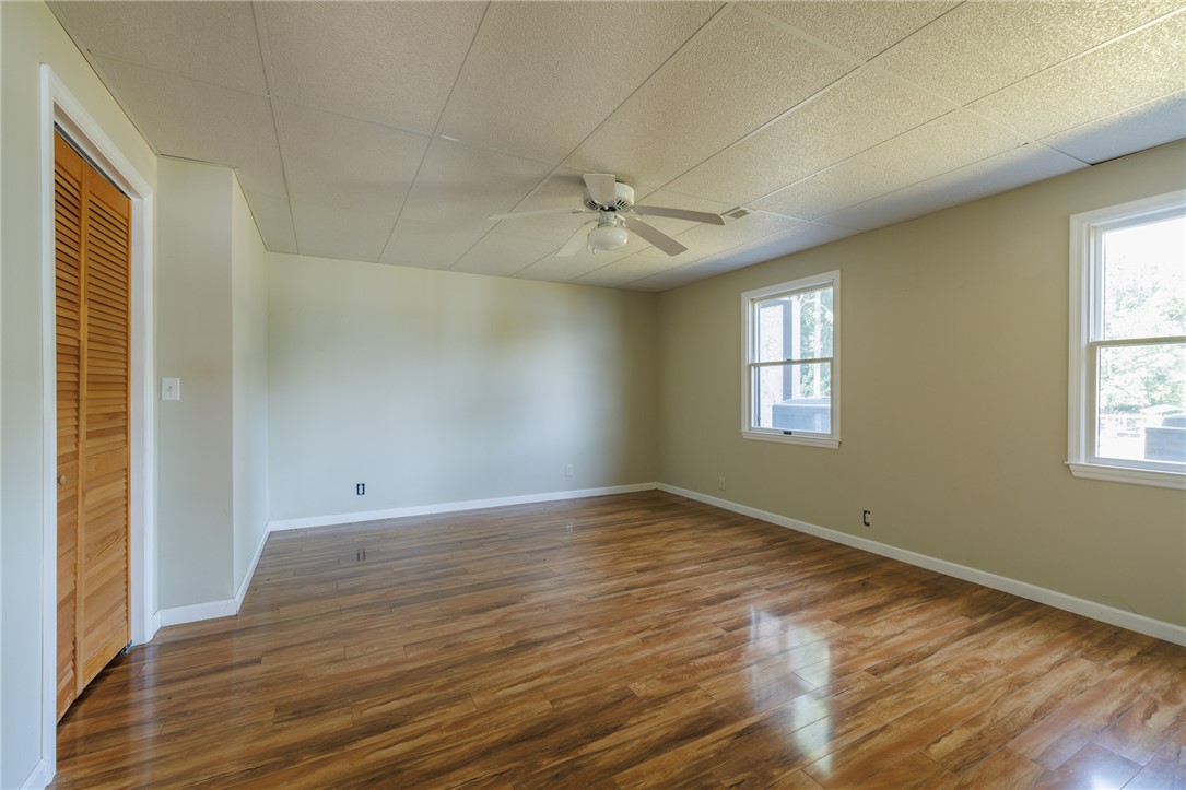 Seneca, South Carolina 29672, United States, 4 Bedrooms Bedrooms, ,4 BathroomsBathrooms,Residential,Pending,161397