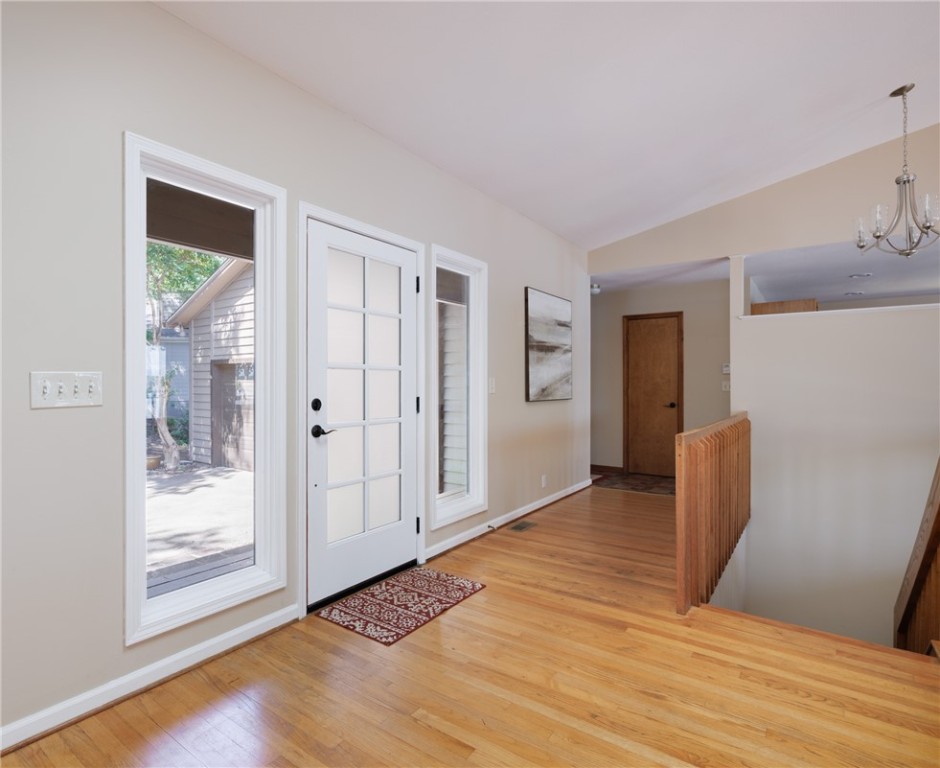 Seneca, South Carolina 29672, United States, 4 Bedrooms Bedrooms, ,4 BathroomsBathrooms,Residential,Pending,161397