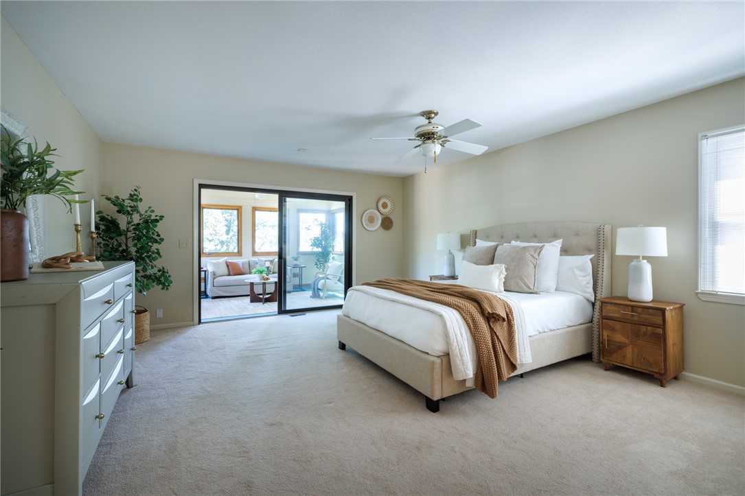 Seneca, South Carolina 29672, United States, 4 Bedrooms Bedrooms, ,4 BathroomsBathrooms,Residential,Pending,161397