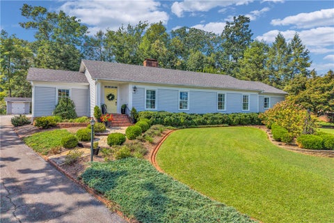 Photo of 107 Peachtree Drive, Greer, SC 29651 (MLS # 20306592)