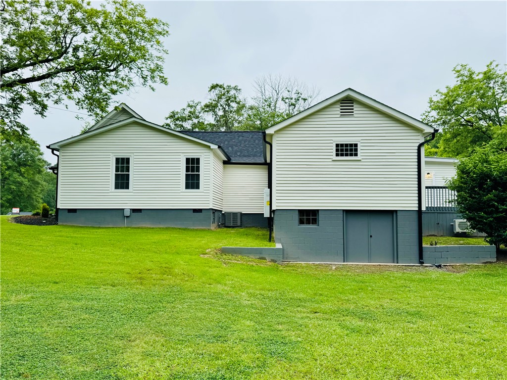 800 Holiday Dam Road, Honea Path, South Carolina image 8