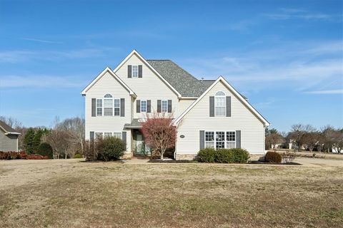 Photo of 609 Providence Point Drive, Seneca, SC 29678 (MLS # 20296813)