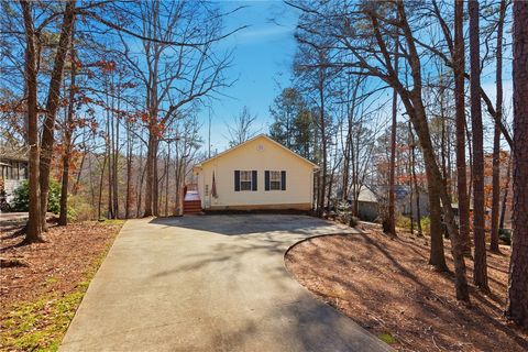 Photo of 307 Cherrwood Drive, Westminster, SC 29693 (MLS # 20296138)