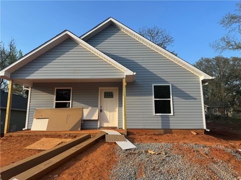 Homes For Sale - 820 Delia Street<br/> Anderson, SC 29624