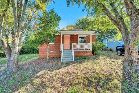 Photo of 5 Yellowstone Drive, Greenville, SC 29617 (MLS # 20293799)